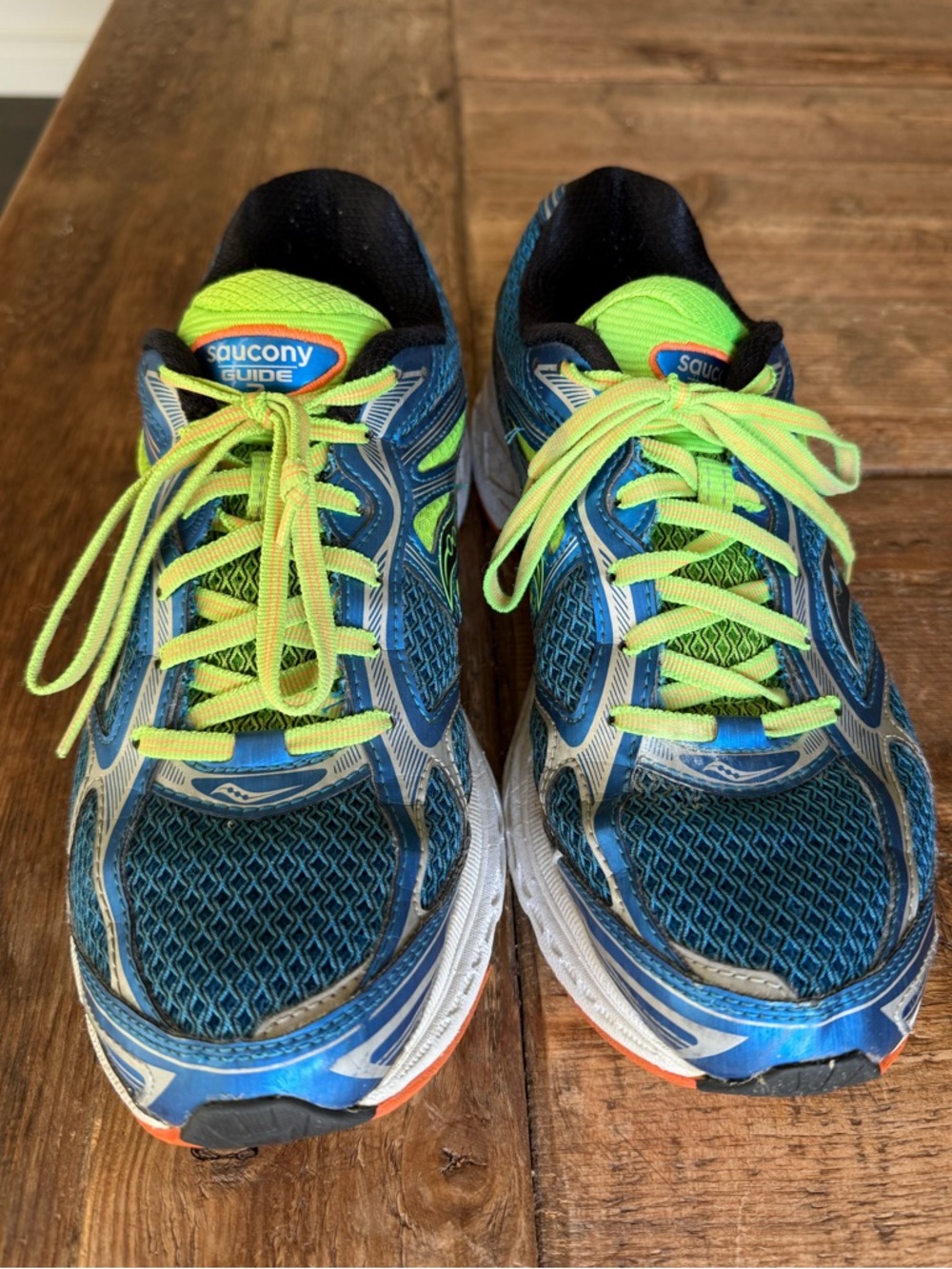 Saucony Men’s Blue and Neon Green Athletic Sneakers